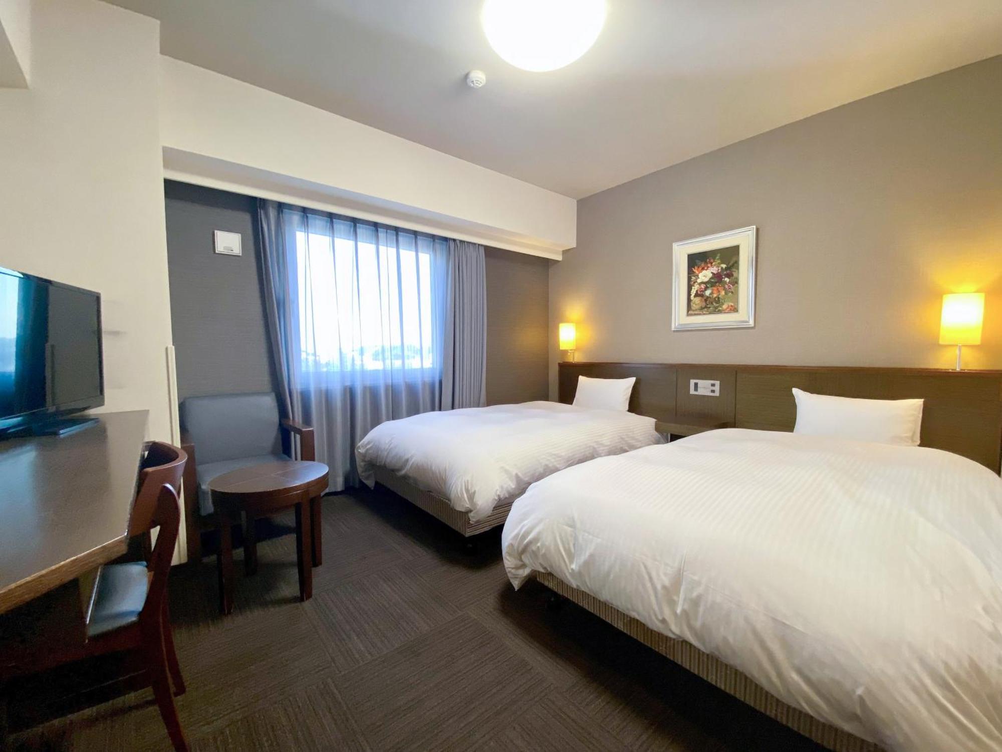 Hotel Route-Inn Ashikaga Ekimae Экстерьер фото