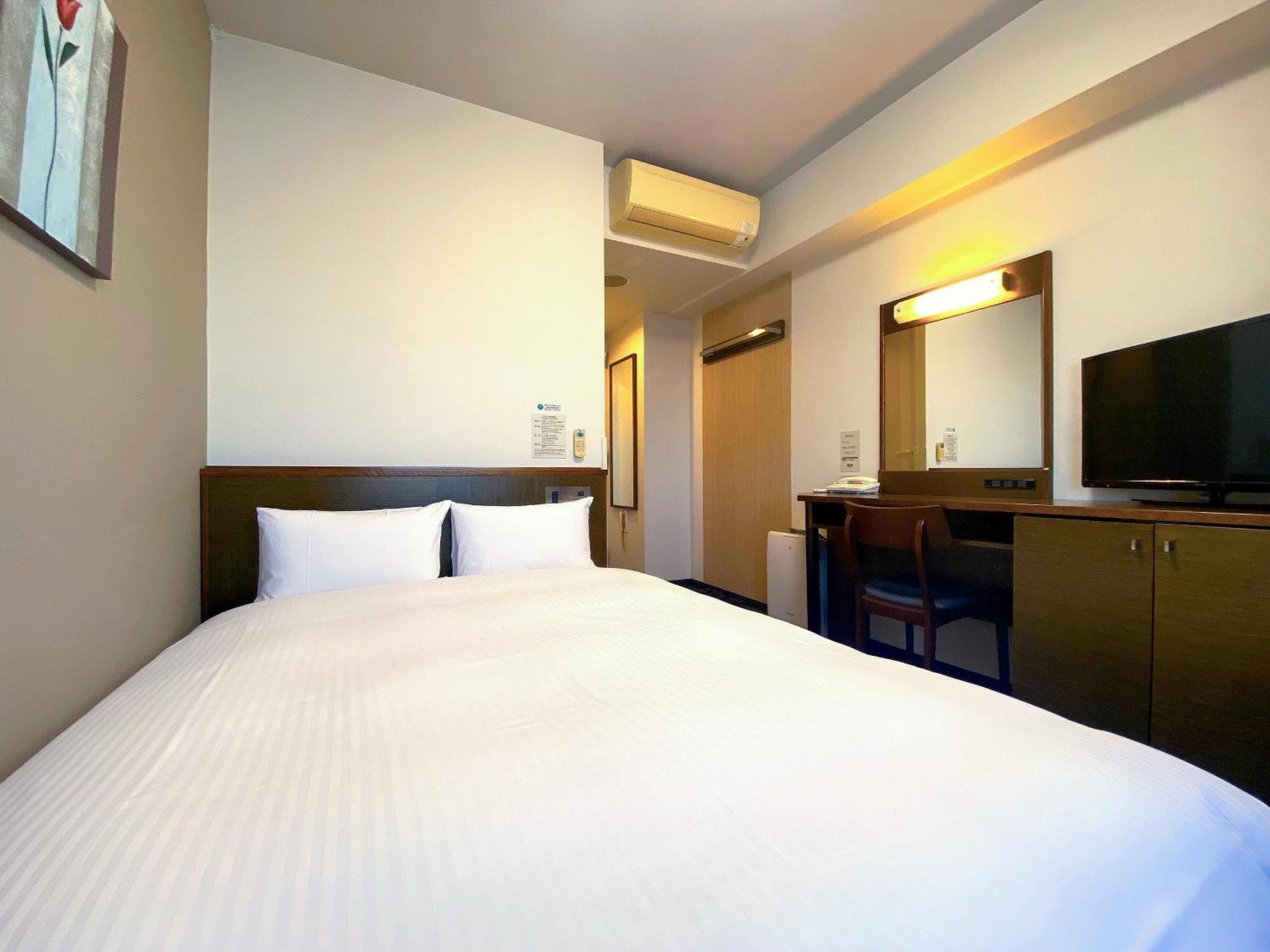 Hotel Route-Inn Ashikaga Ekimae Экстерьер фото