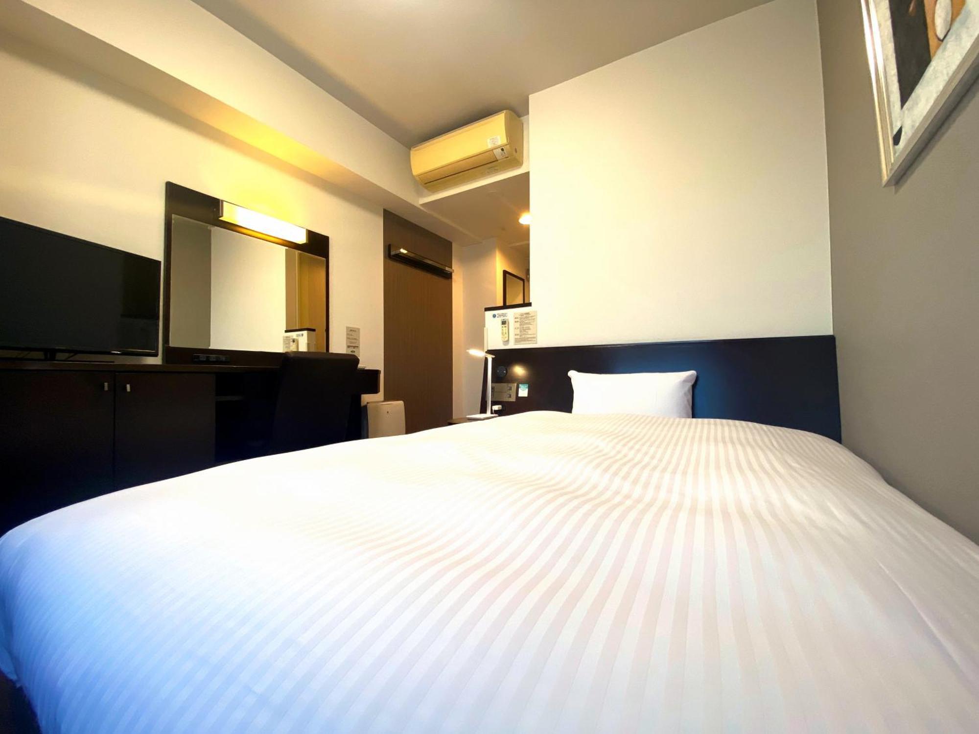 Hotel Route-Inn Ashikaga Ekimae Экстерьер фото