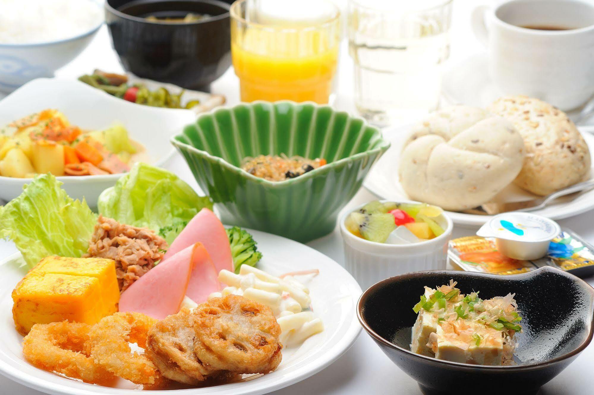 Hotel Route-Inn Ashikaga Ekimae Экстерьер фото